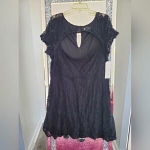 Size 2x laced dress